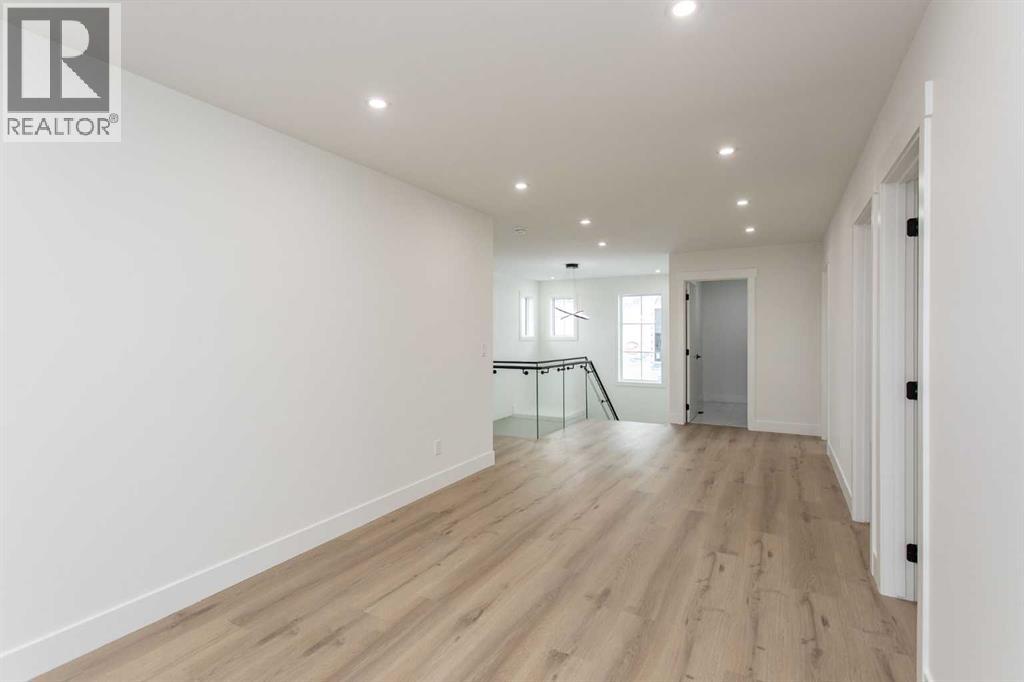 17 Thatcher Avenue — photo 20