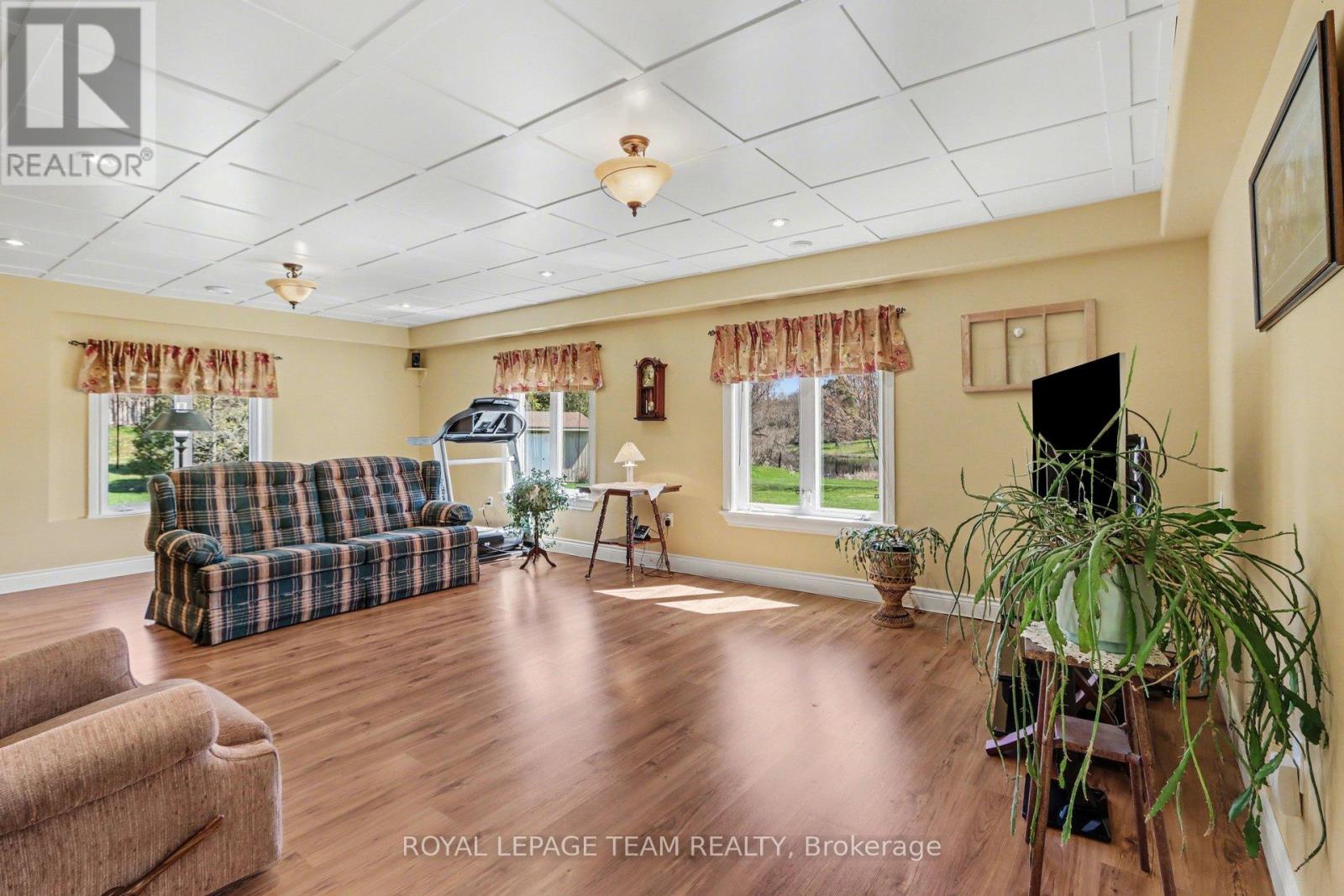 2370 COUNTY 18 ROAD - 24