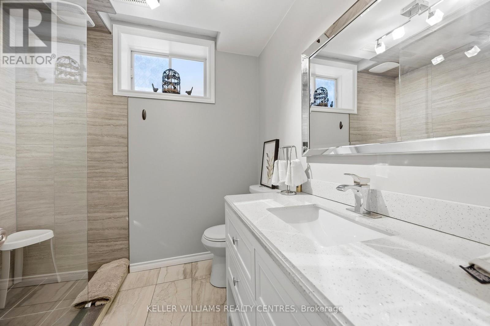 13 SURREY DRIVE - 27