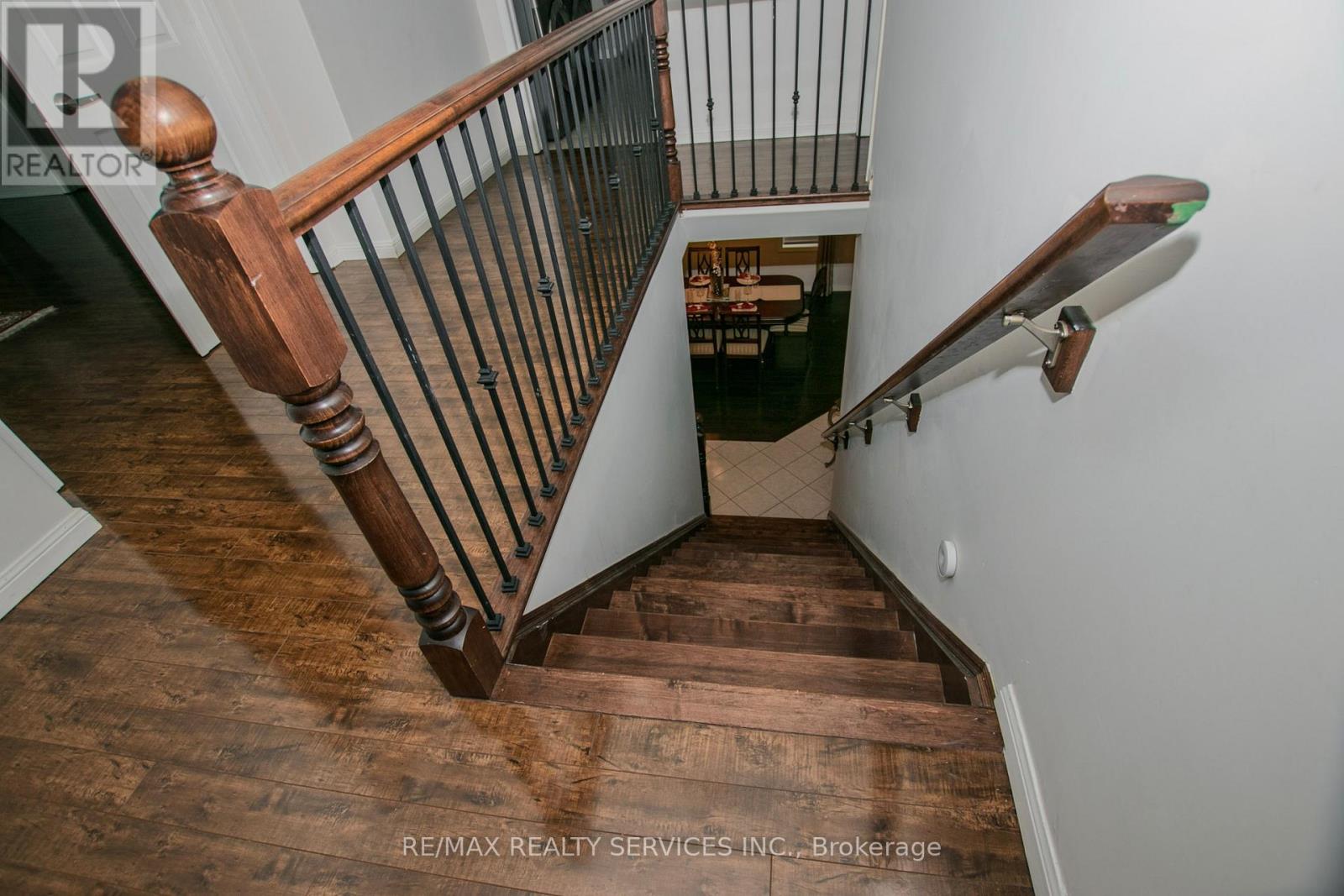 50 GIBBS ROAD — photo 32