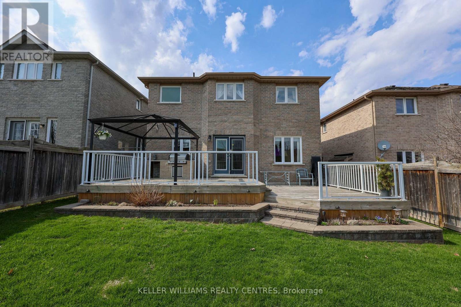 13 SURREY DRIVE - 39