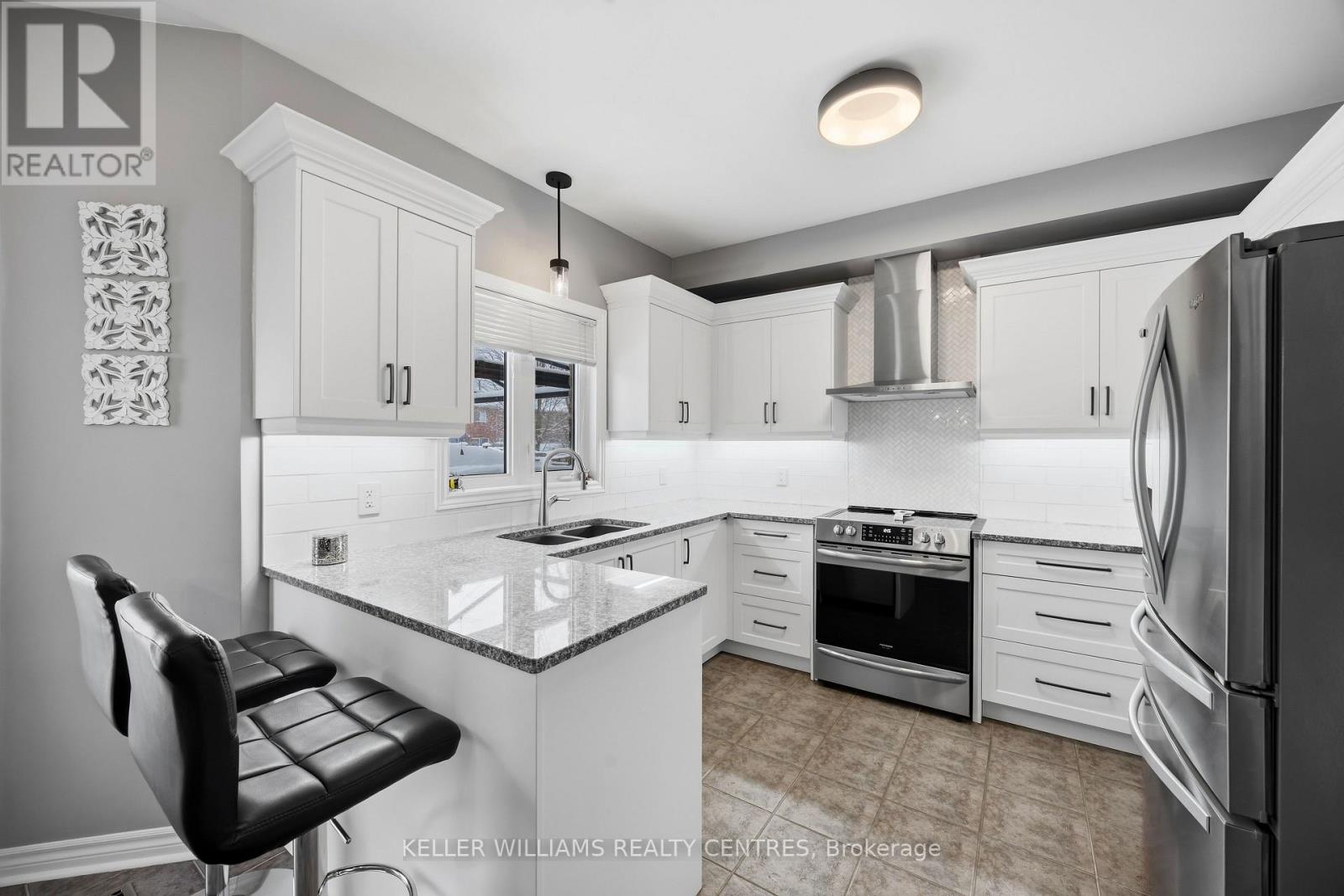 13 SURREY DRIVE - 5