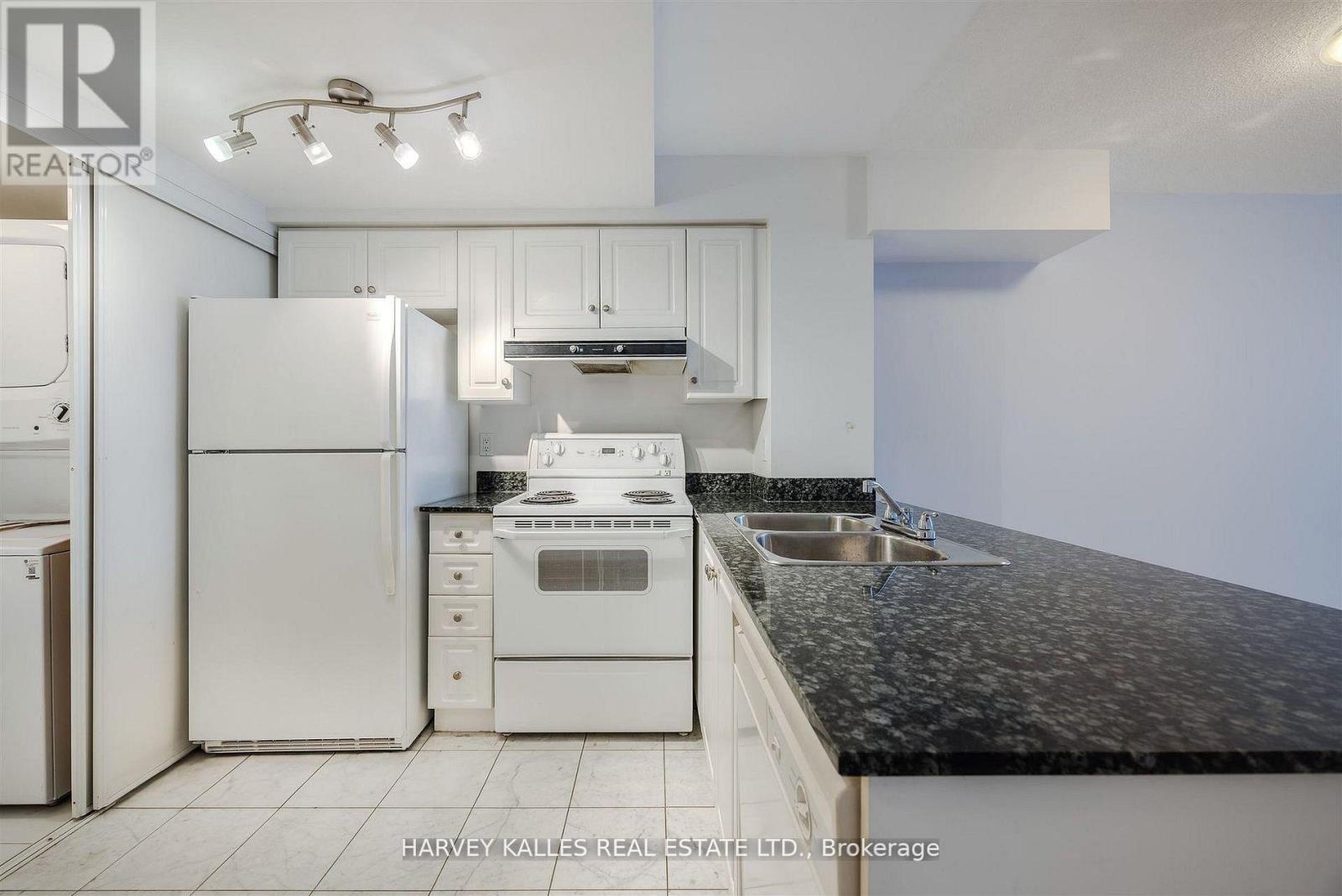 #1405 323 RICHMOND STREET E - 30