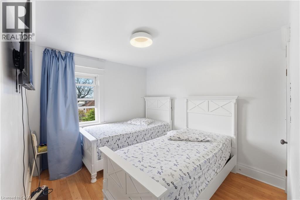 243 GENEVA Street, St. Catharines, Ontario, L2R4R2 — Photo 12