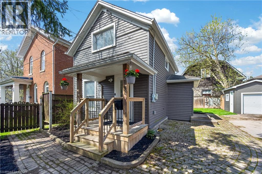 113 NIAGARA Street - 1
