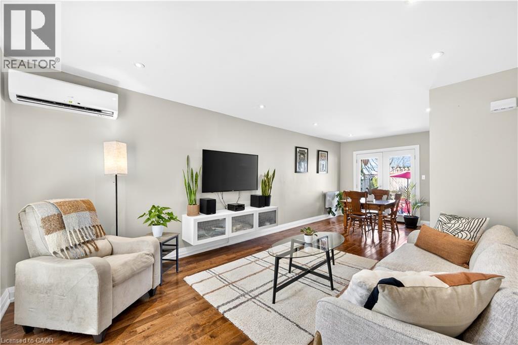 113 NIAGARA Street - 4