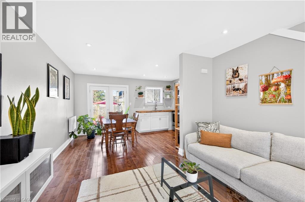 113 NIAGARA Street - 5