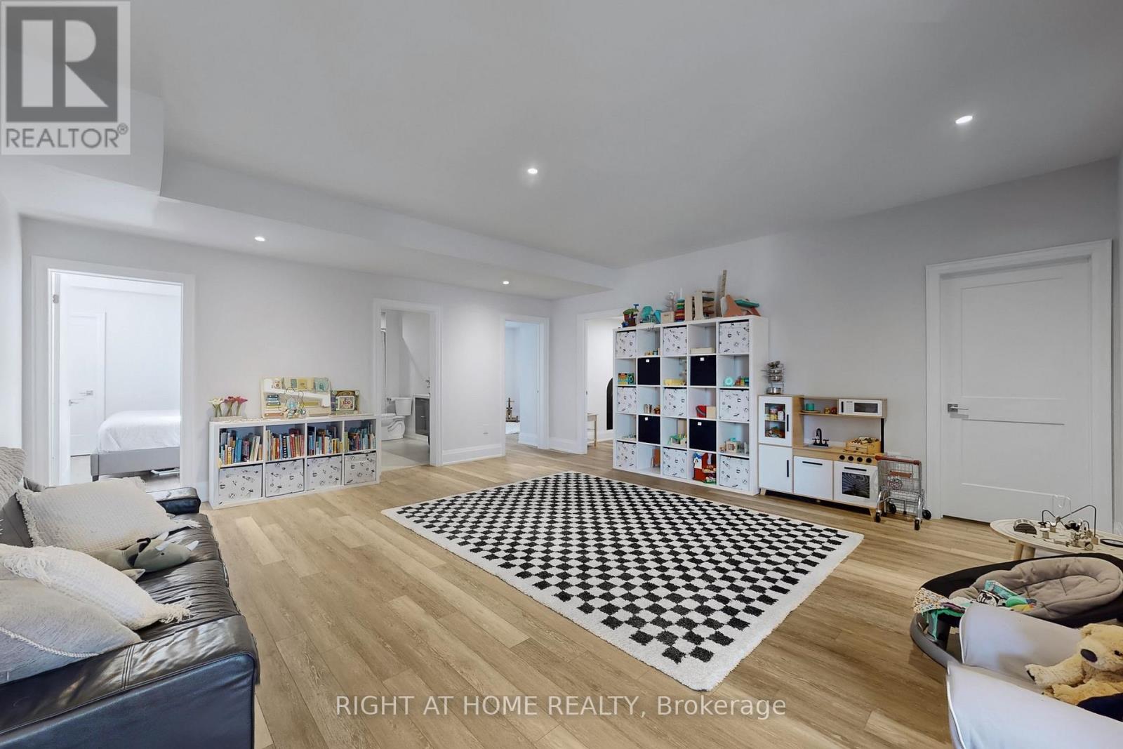 110 SLADDEN COURT - 36