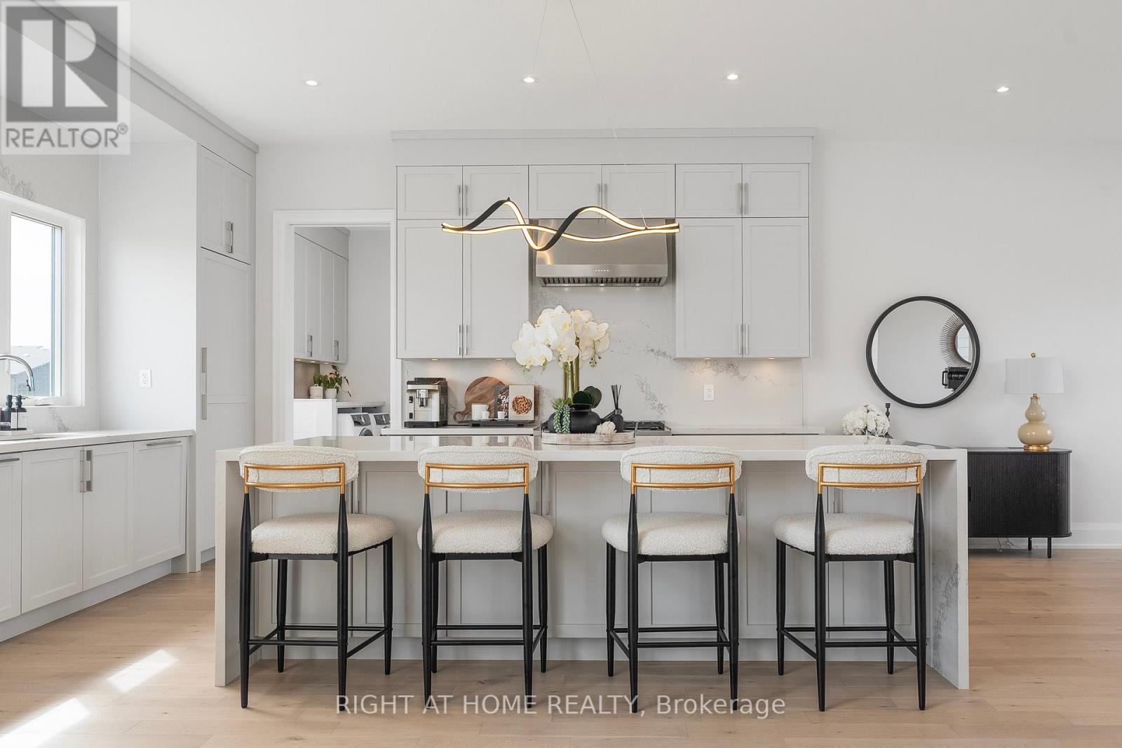 110 SLADDEN COURT - 7