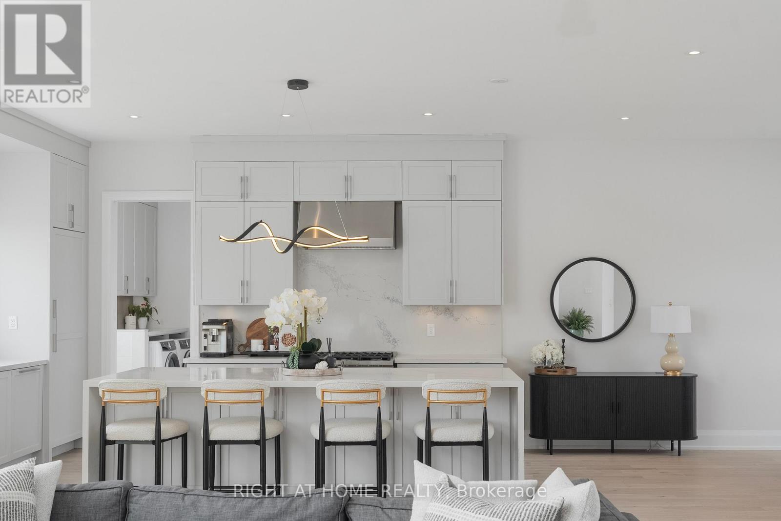 110 SLADDEN COURT - 8