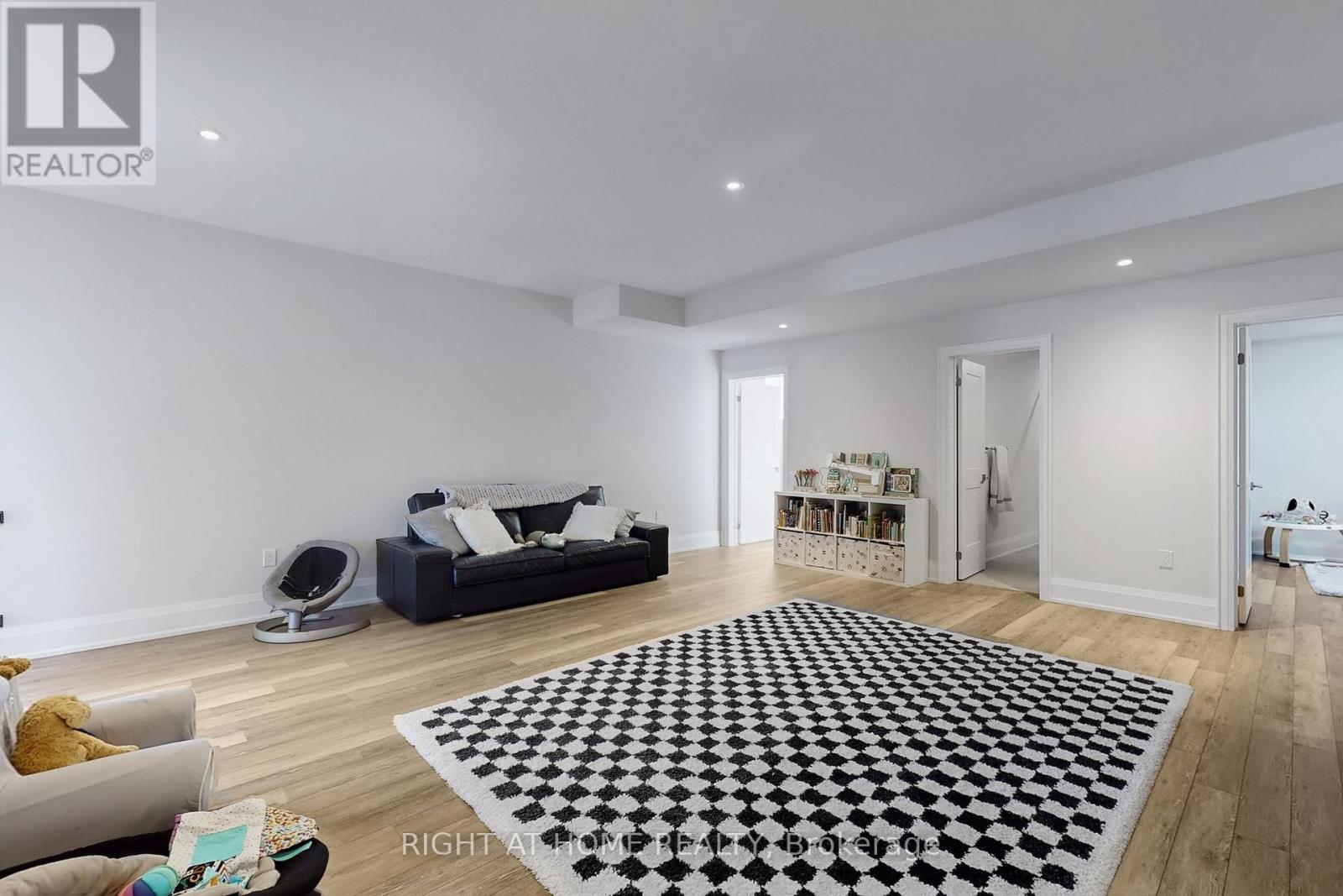 110 SLADDEN COURT - 37