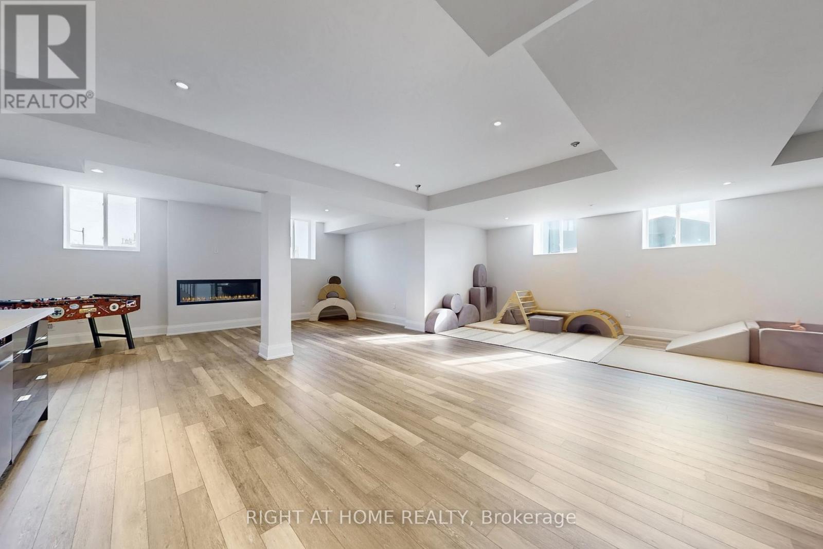 110 SLADDEN COURT - 35