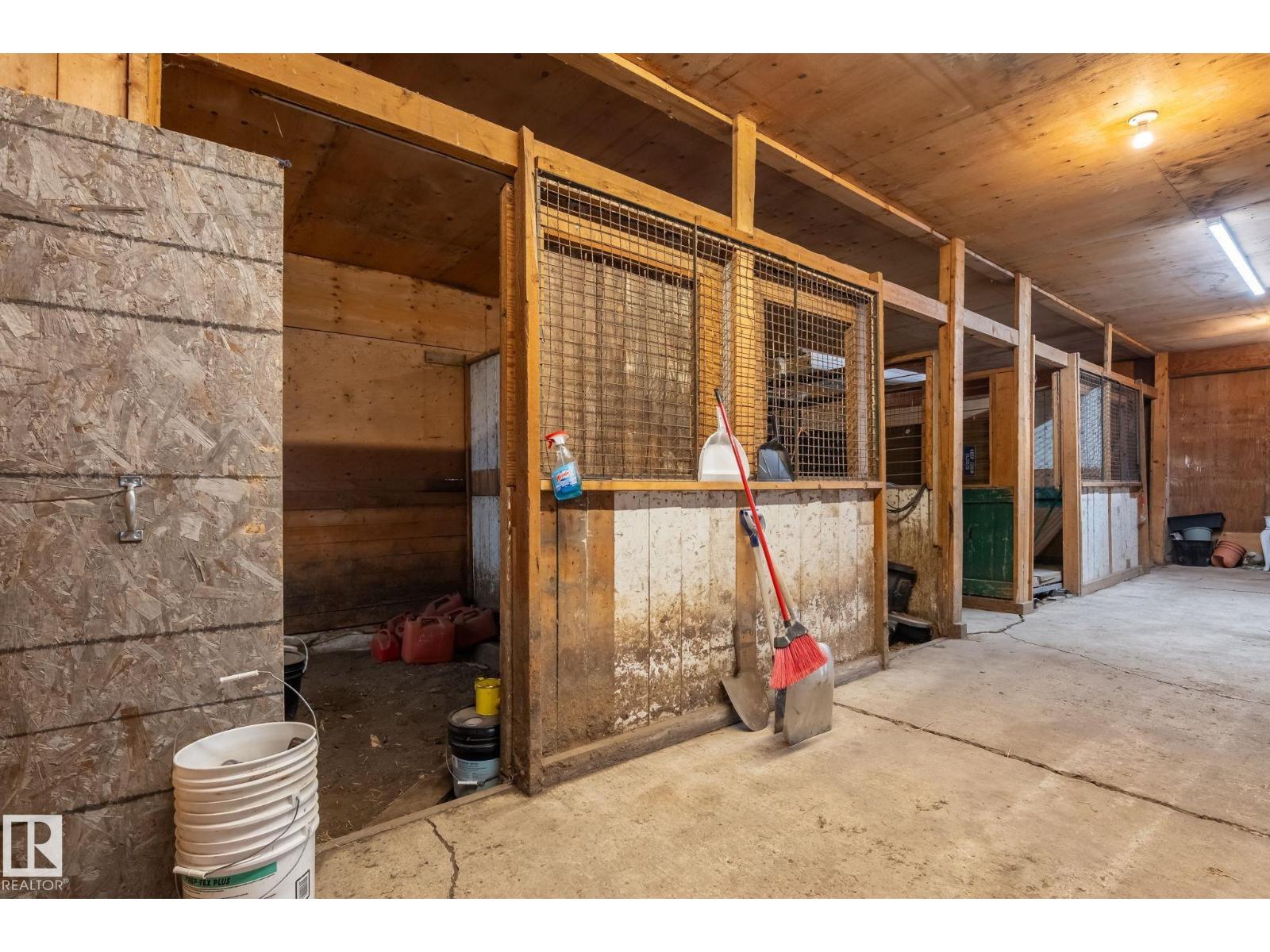 23127 TWP RD 502 - 55