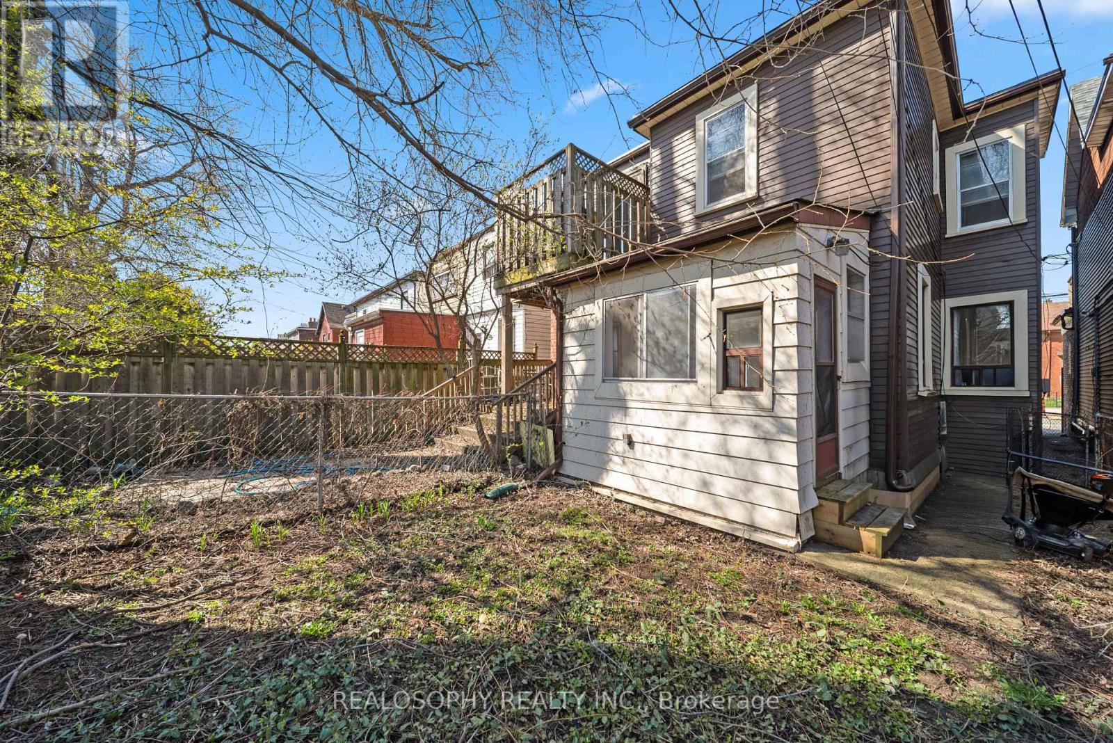 865 PAPE AVENUE - 21