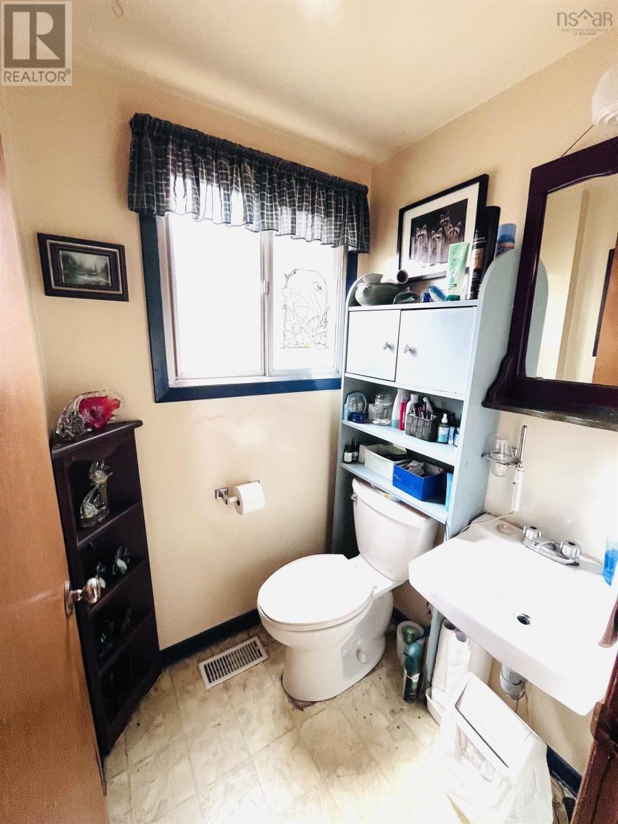 Property 19 of 40 of A B 84 Williams Lake Road