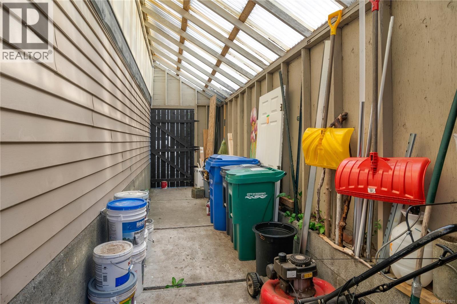 4085 Wellesley Ave - 24