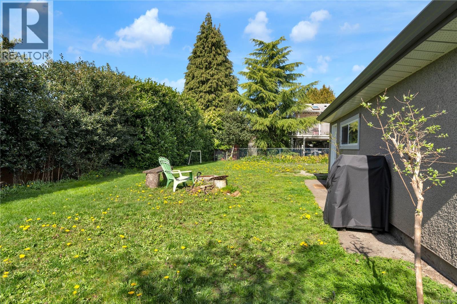 4085 Wellesley Ave - 28