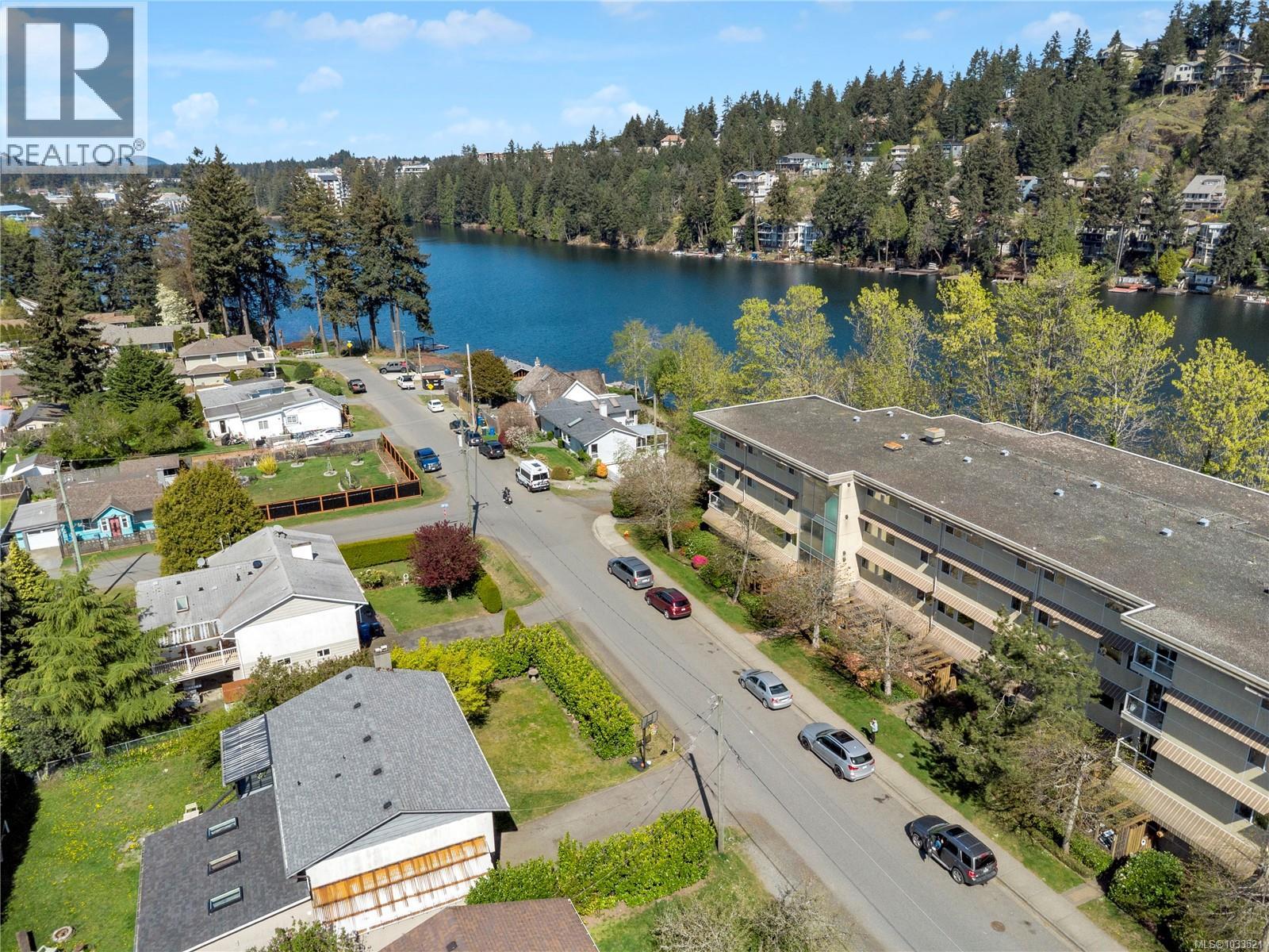 4085 Wellesley Ave - 35