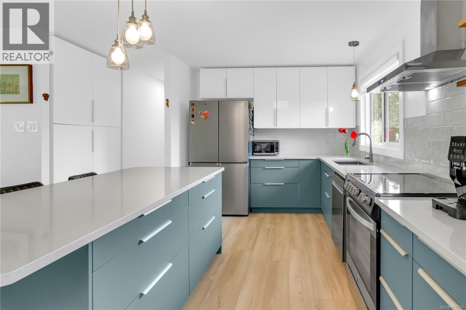 4085 Wellesley Ave - 4