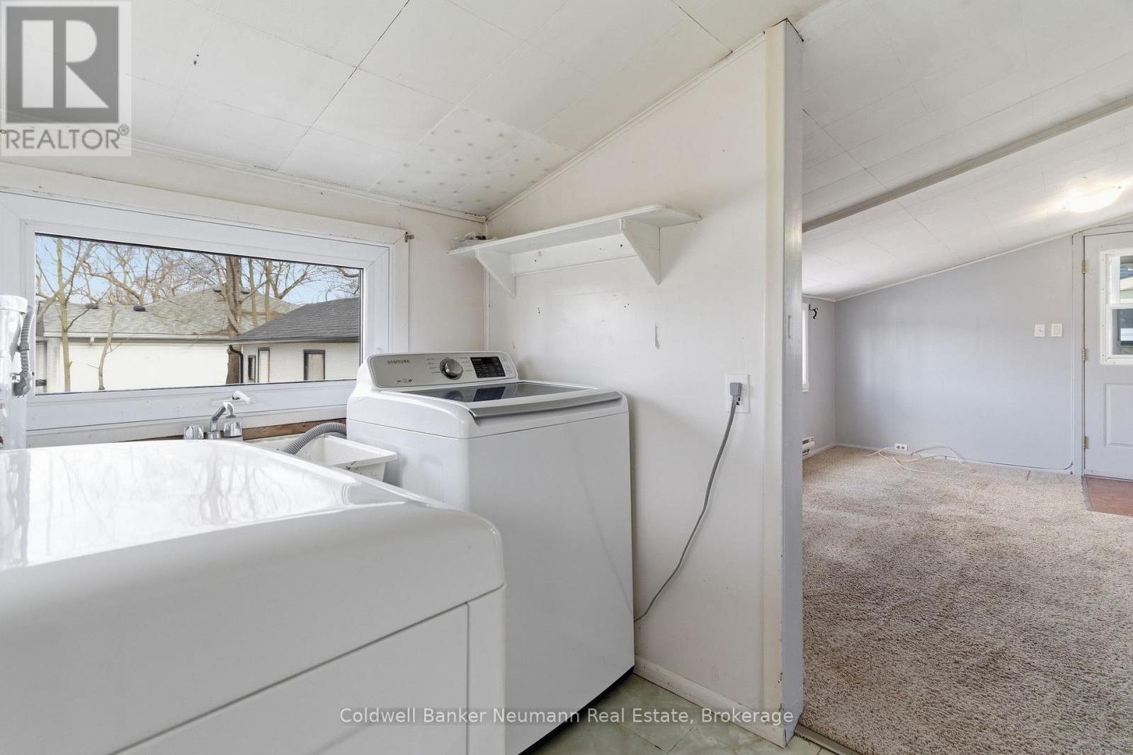 31 DUNKIRK AVENUE - 11