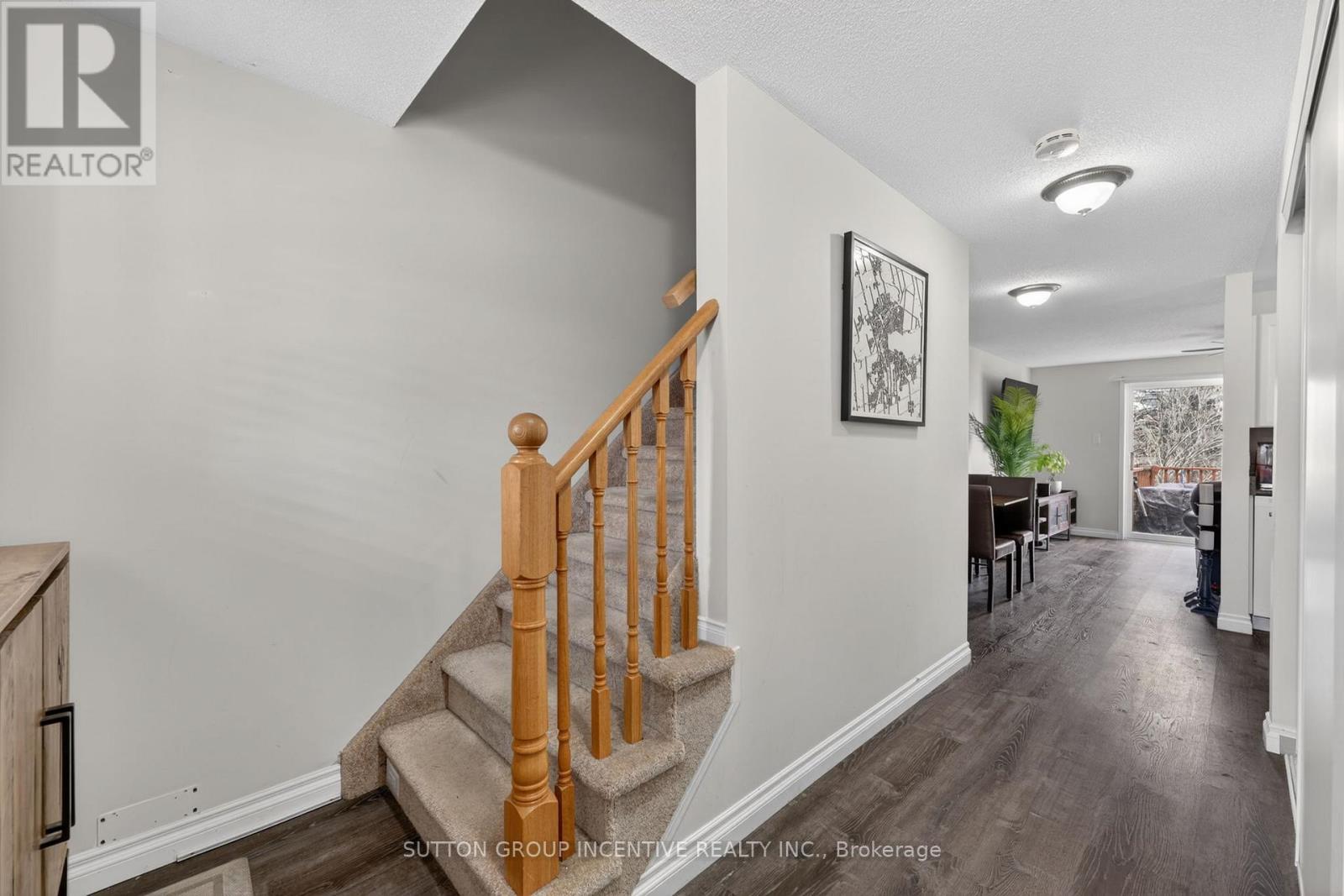 173 NATHAN CRESCENT - photo 3