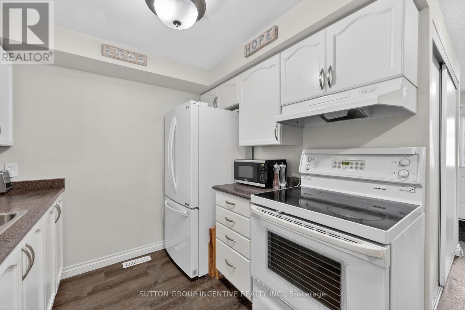 173 NATHAN CRESCENT — photo 6