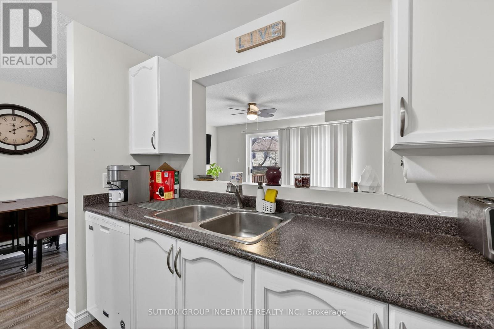 173 NATHAN CRESCENT — photo 8