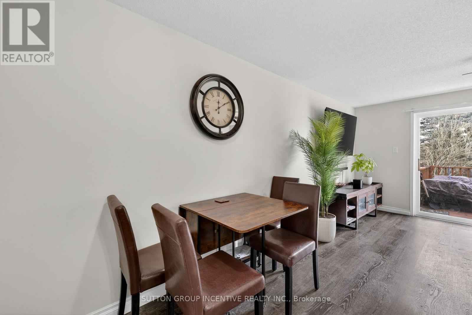 173 NATHAN CRESCENT — photo 9