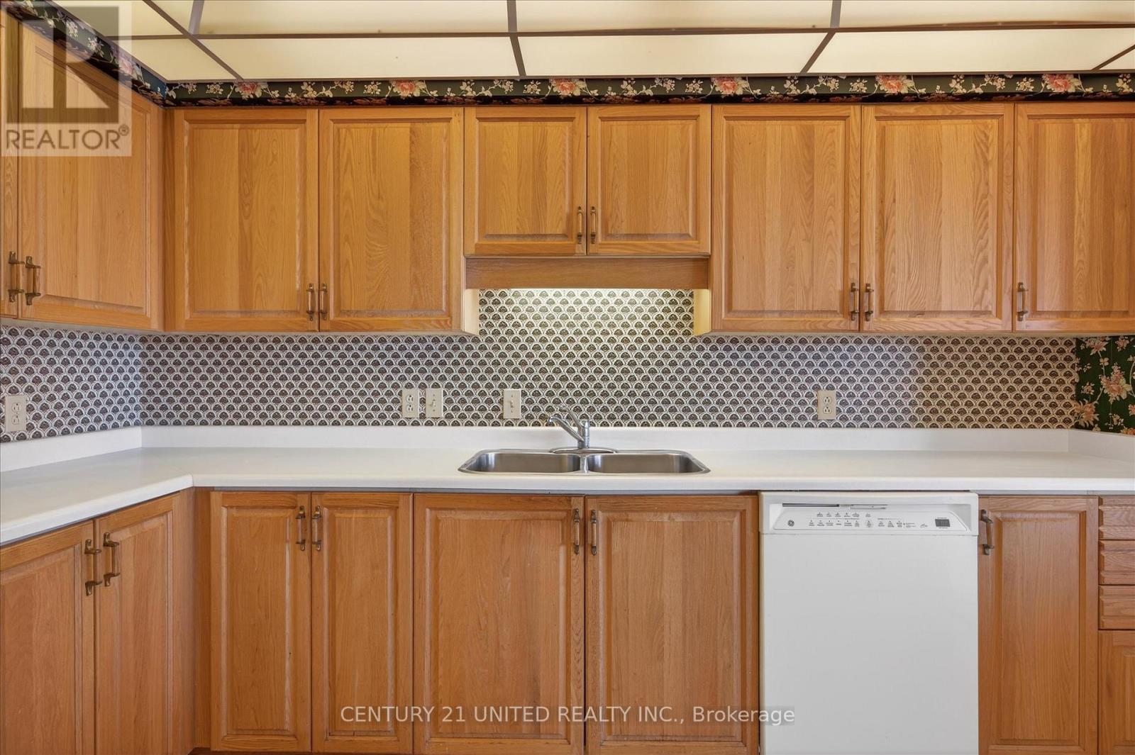 spacious kitchen