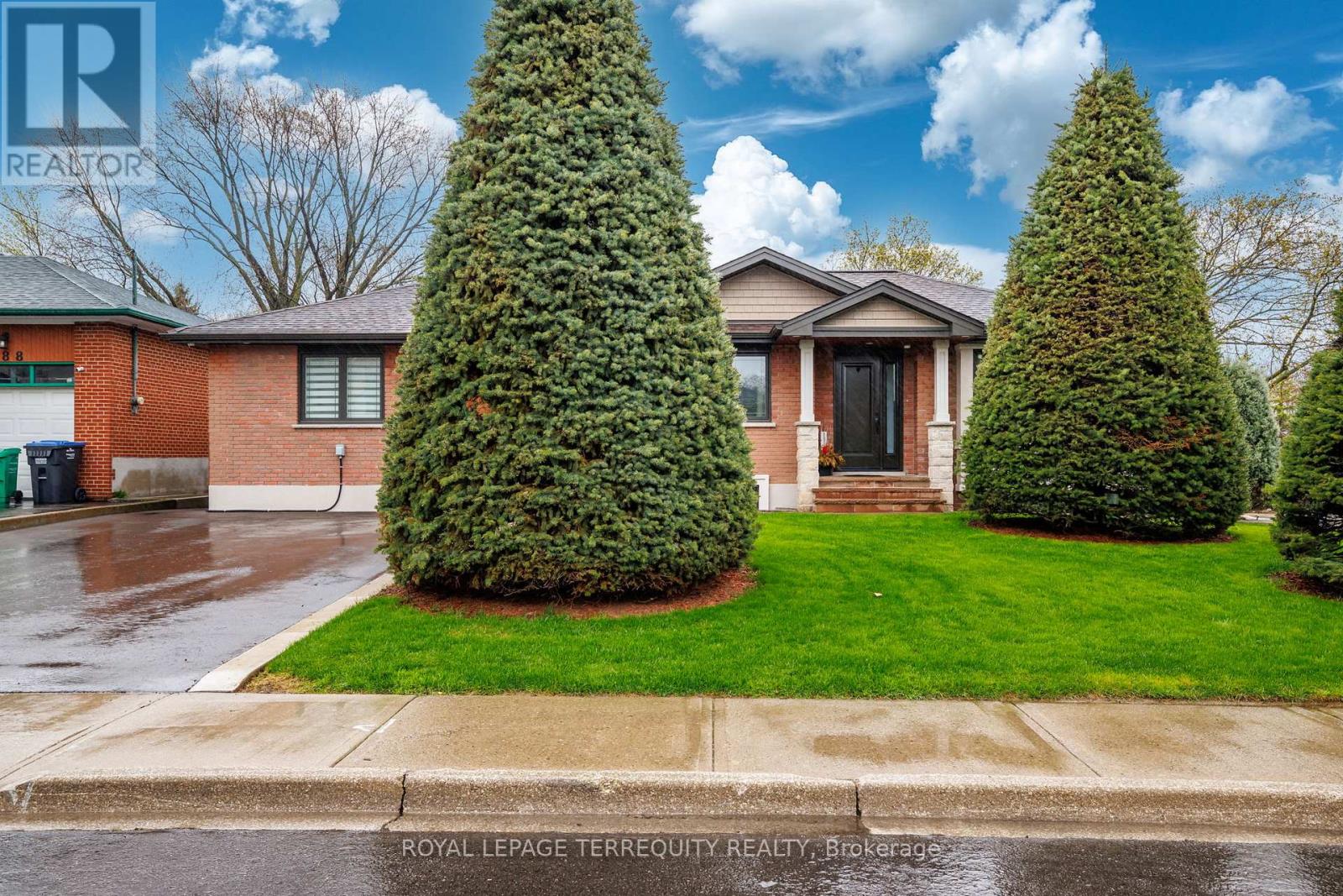 582 HYACINTHE BOULEVARD - 2