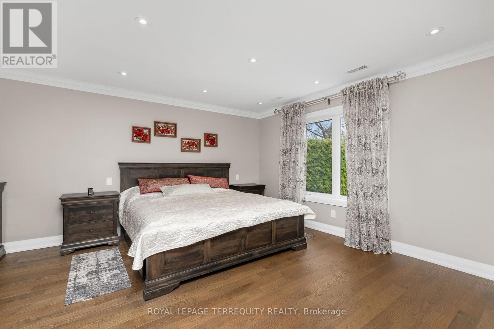 582 HYACINTHE BOULEVARD - 21