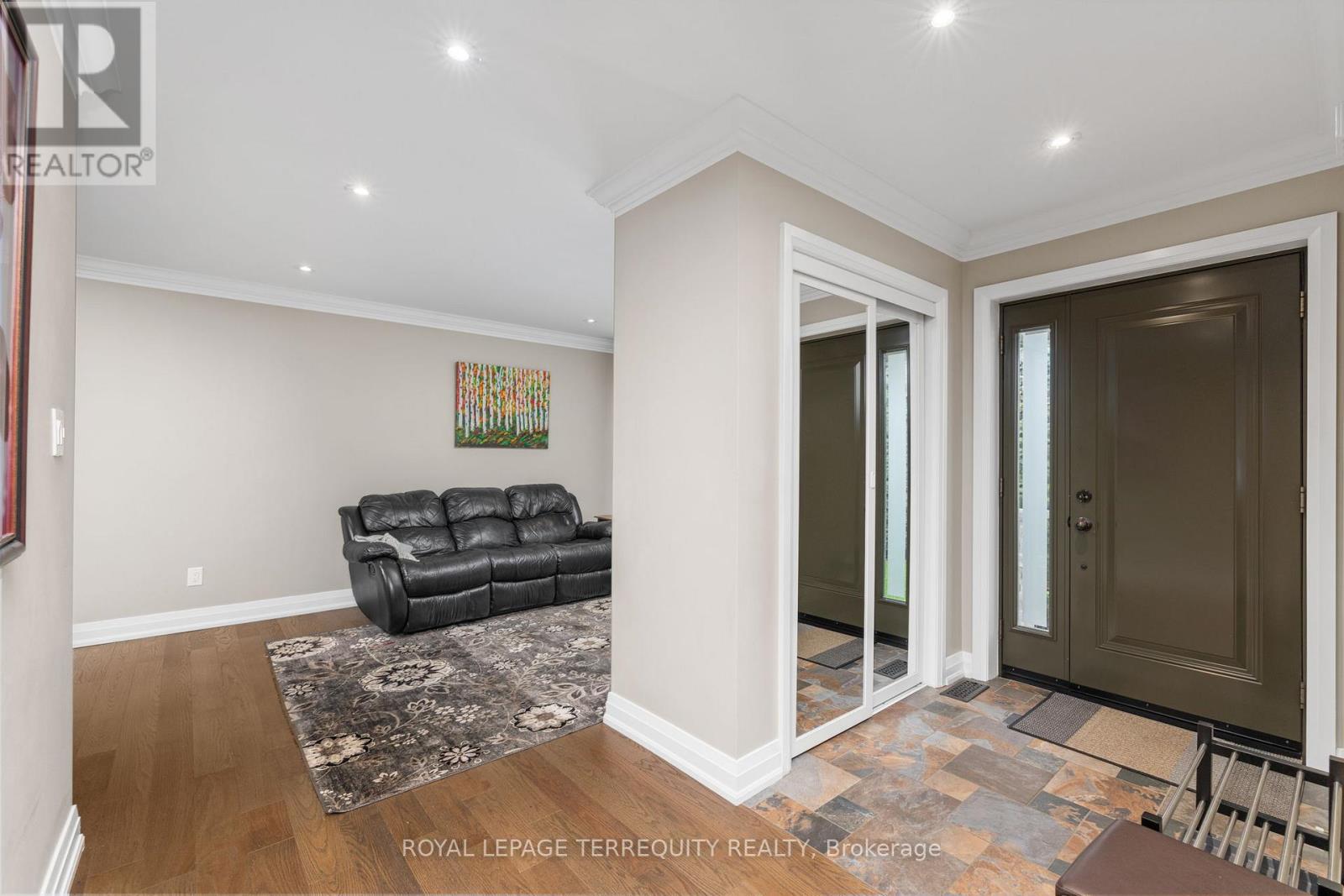 582 HYACINTHE BOULEVARD - 26