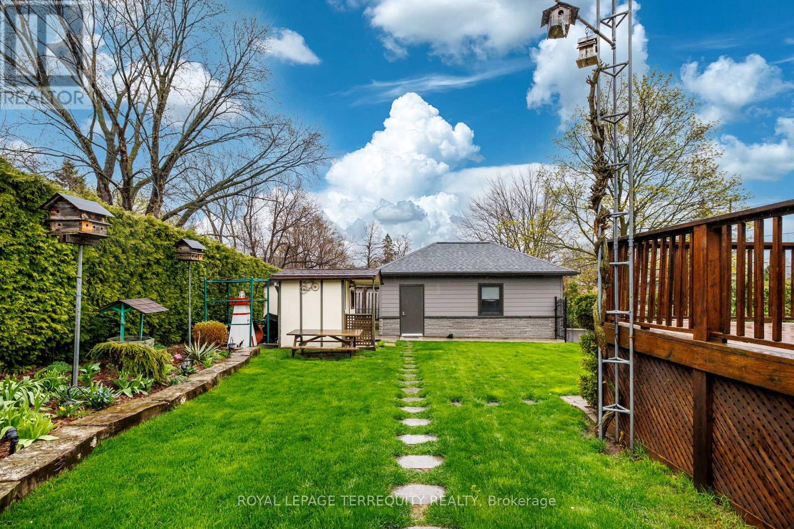 582 HYACINTHE BOULEVARD - 28