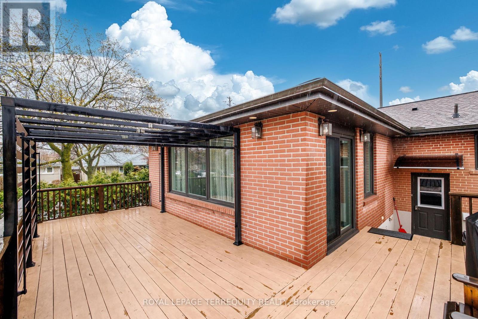 582 HYACINTHE BOULEVARD - 30