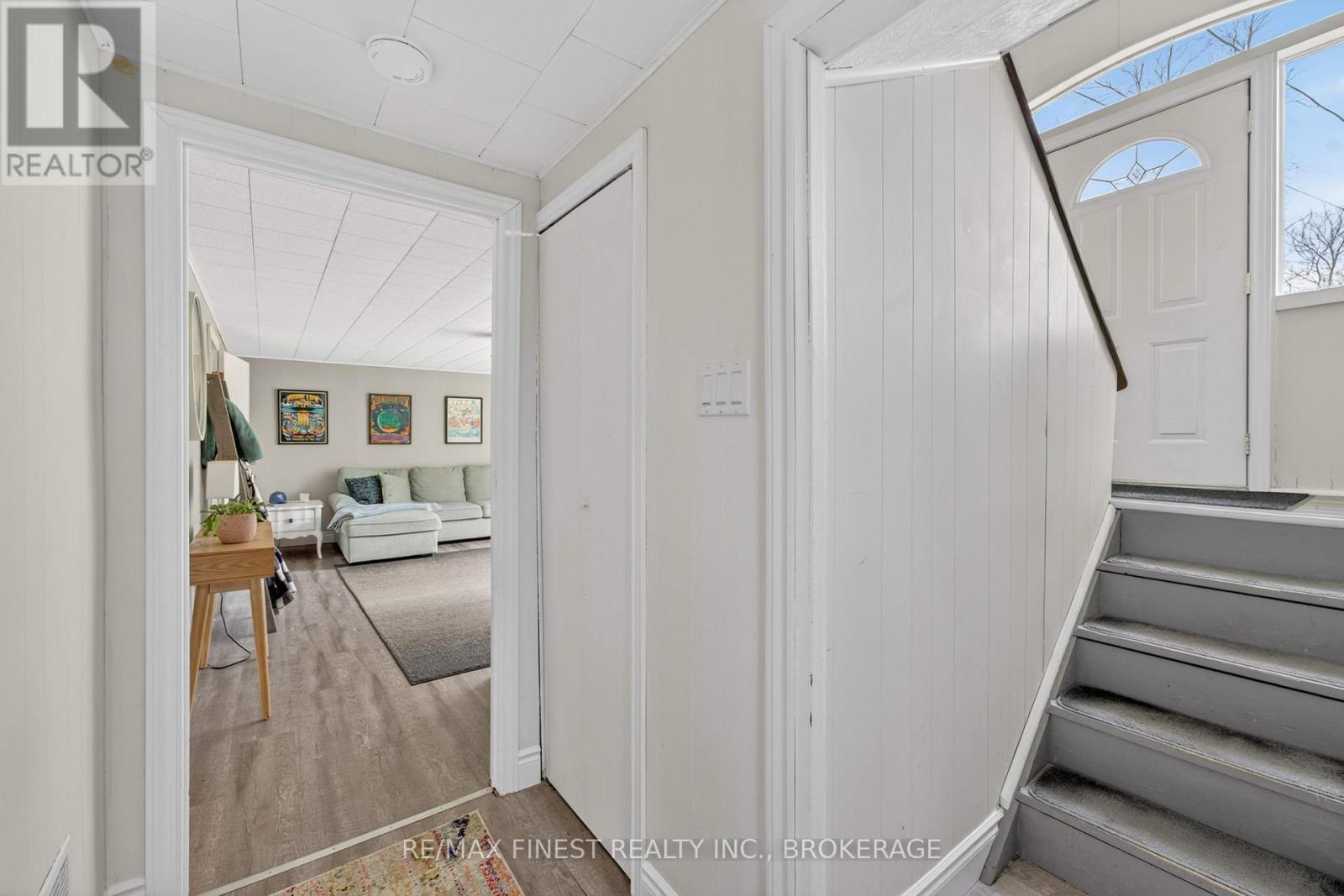 4333 MAPLE DRIVE - 19