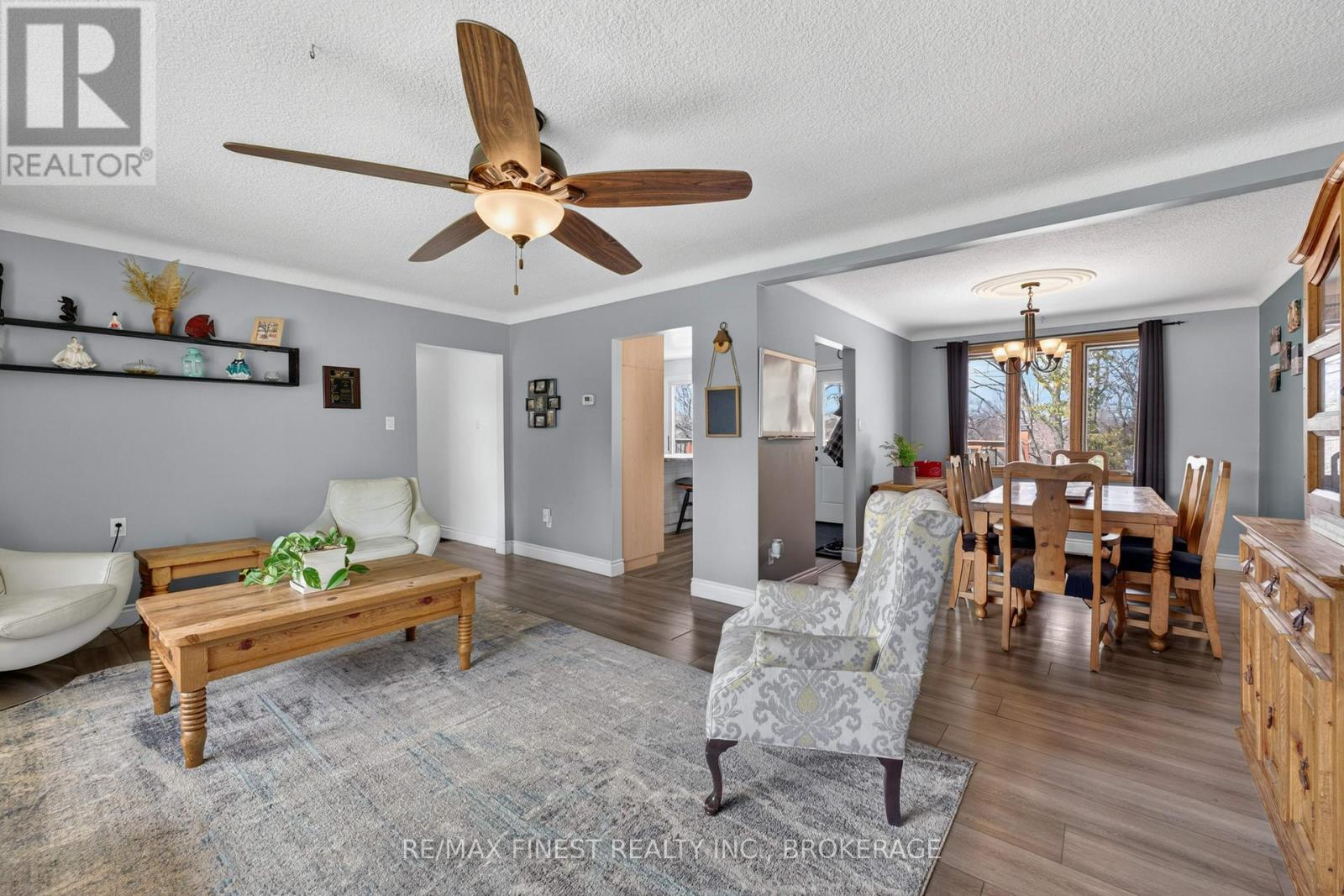 4333 MAPLE DRIVE - 6