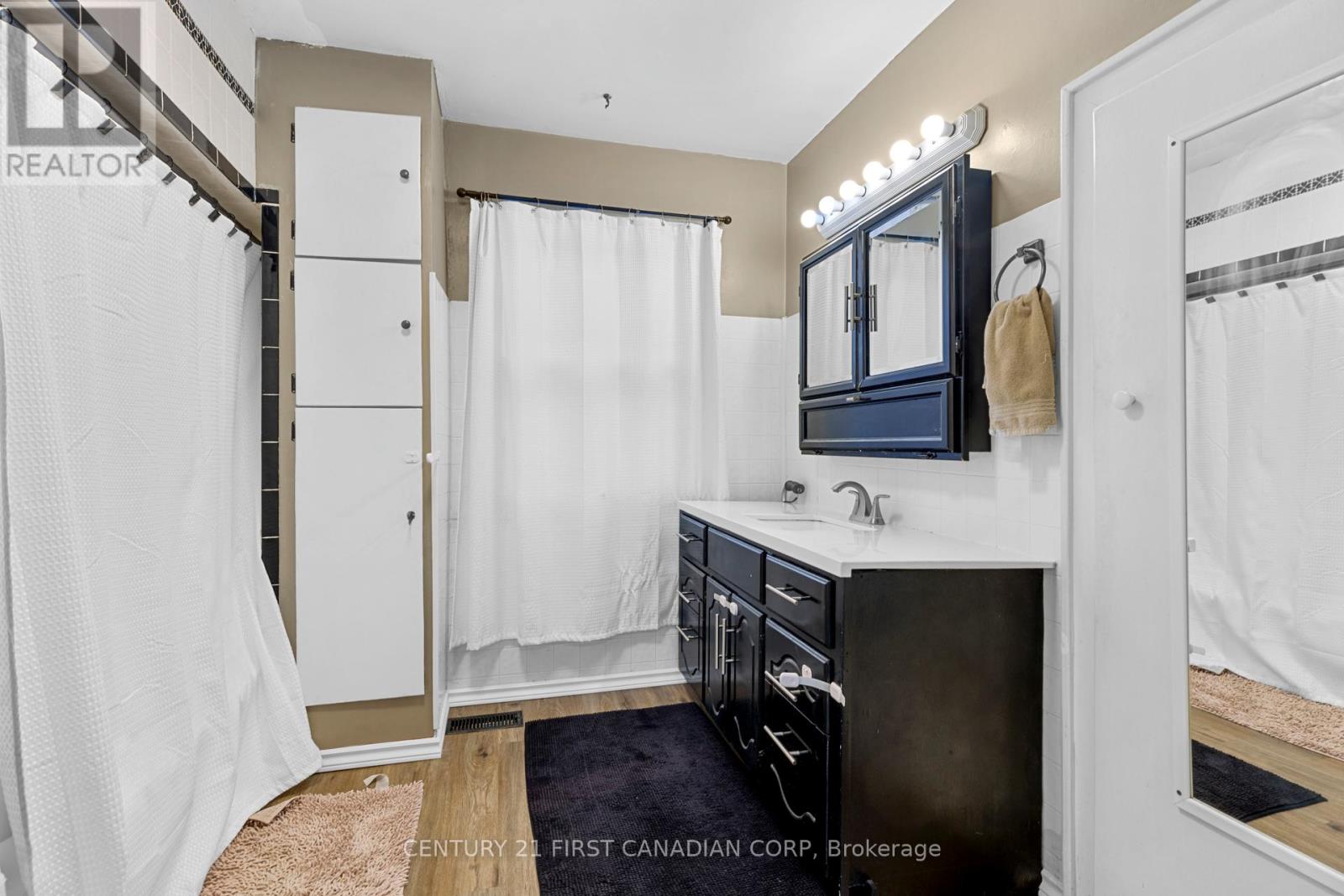49 MCNAY STREET — photo 6