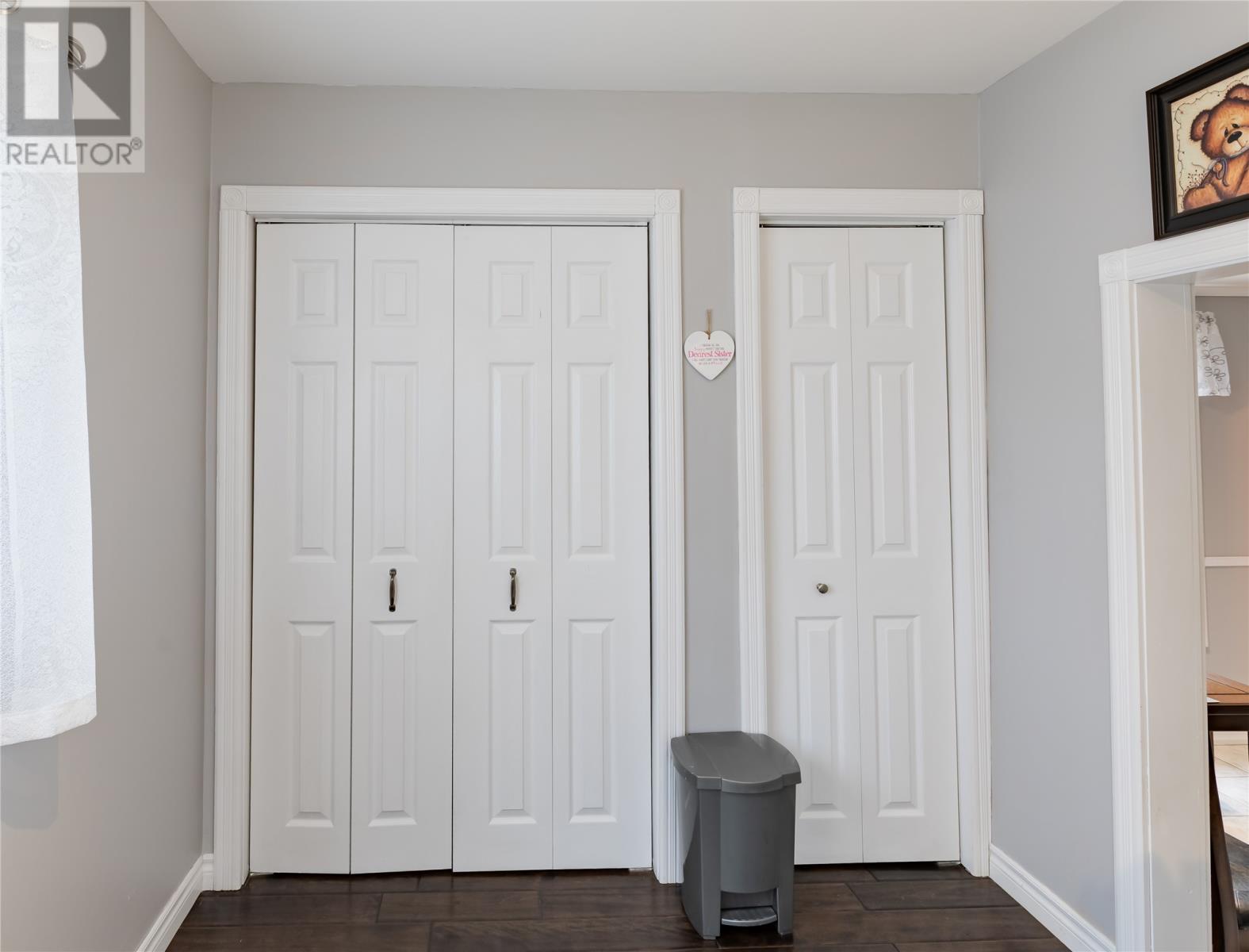 29 GRESLET Place - 18