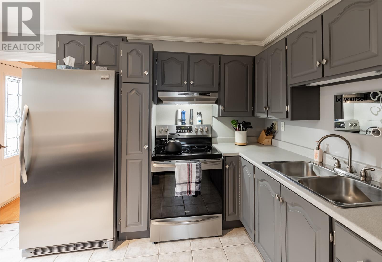 29 GRESLET Place - 6