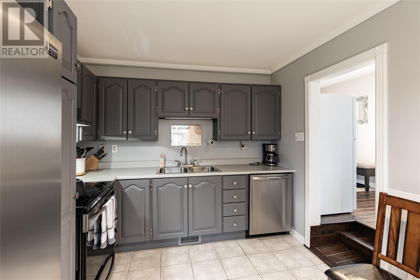 29 GRESLET Place - 7