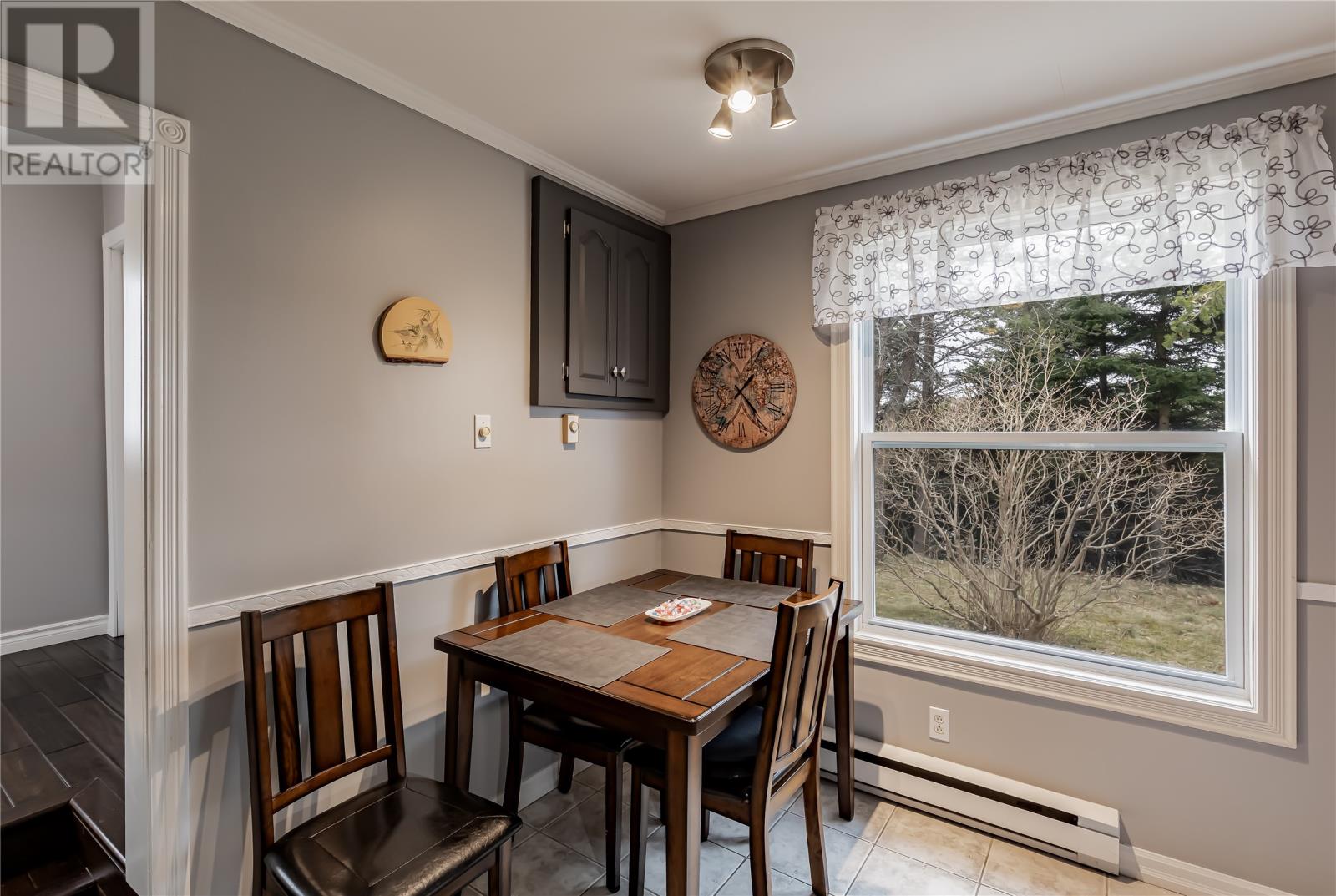 29 GRESLET Place - 8