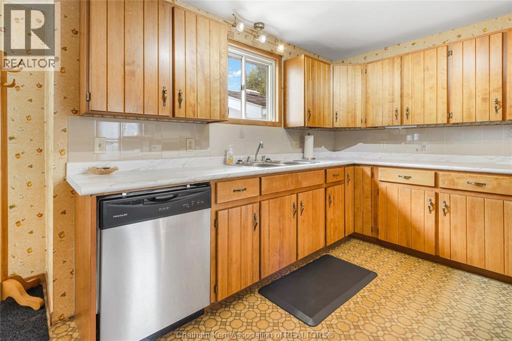 65 WILSON AVENUE — photo 15