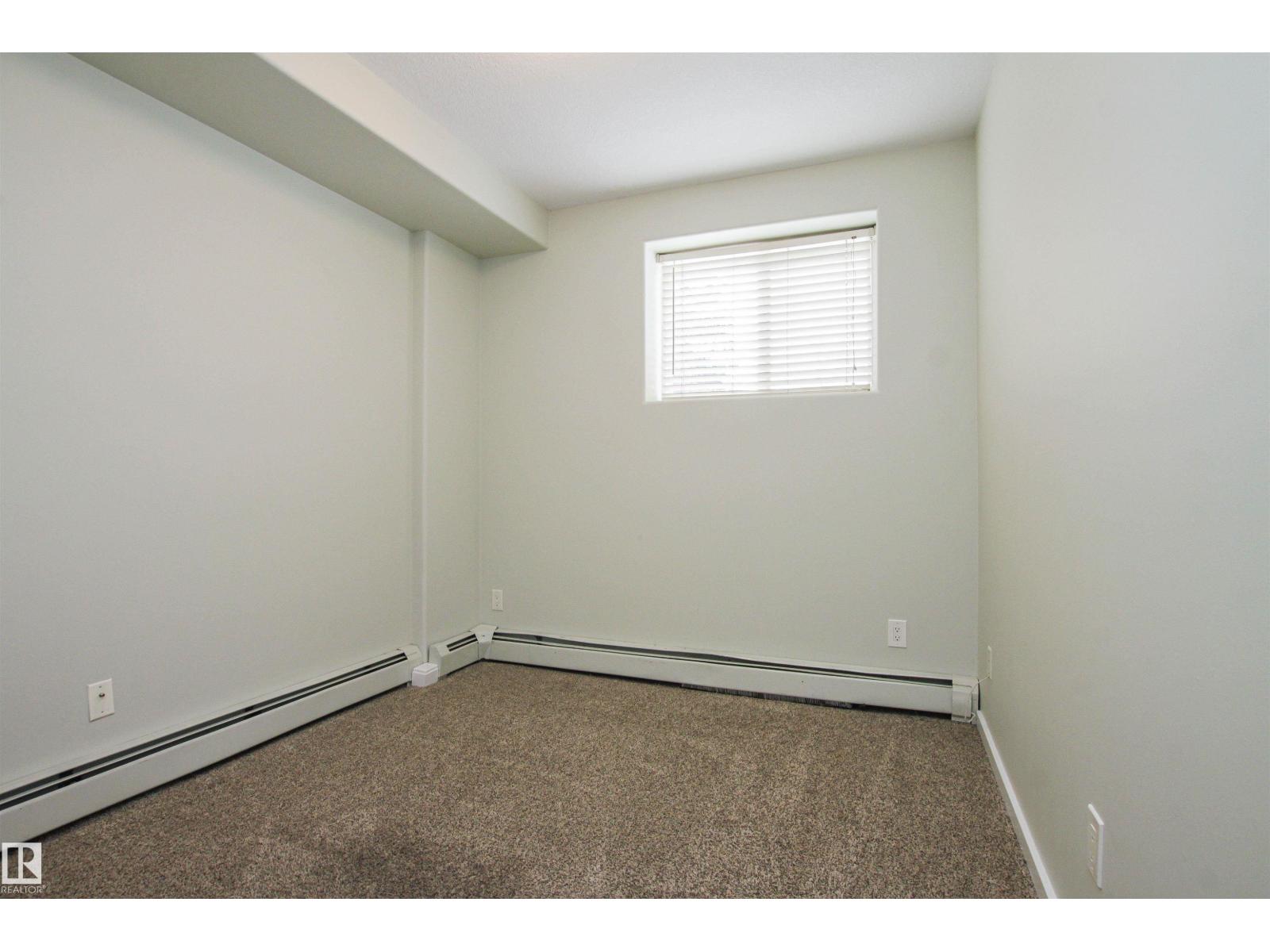 #3 11827 105 ST NW, Edmonton