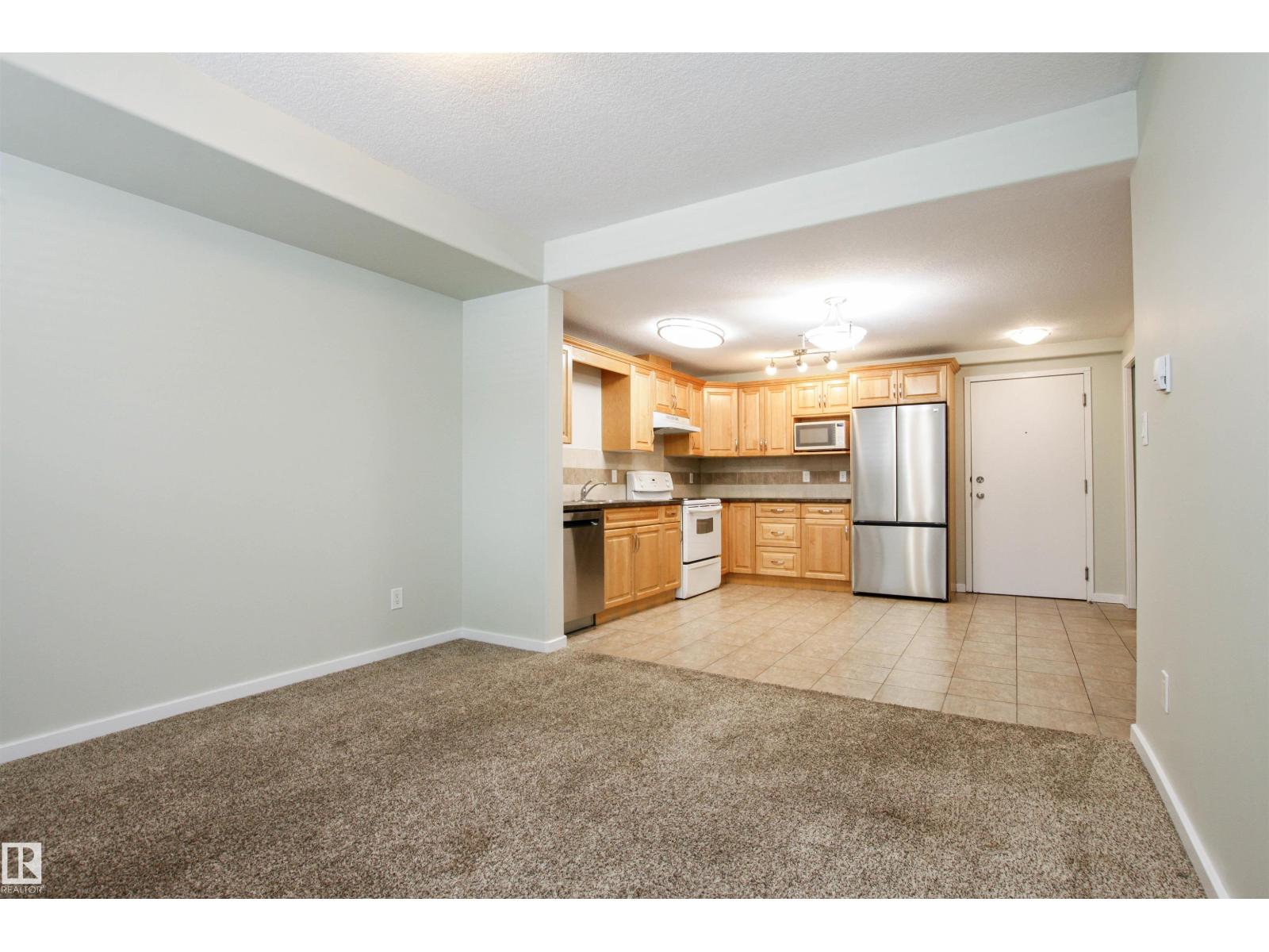 #3 11827 105 ST NW, Edmonton