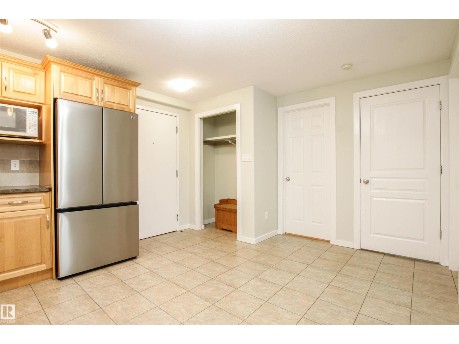 #3 11827 105 ST NW, Edmonton