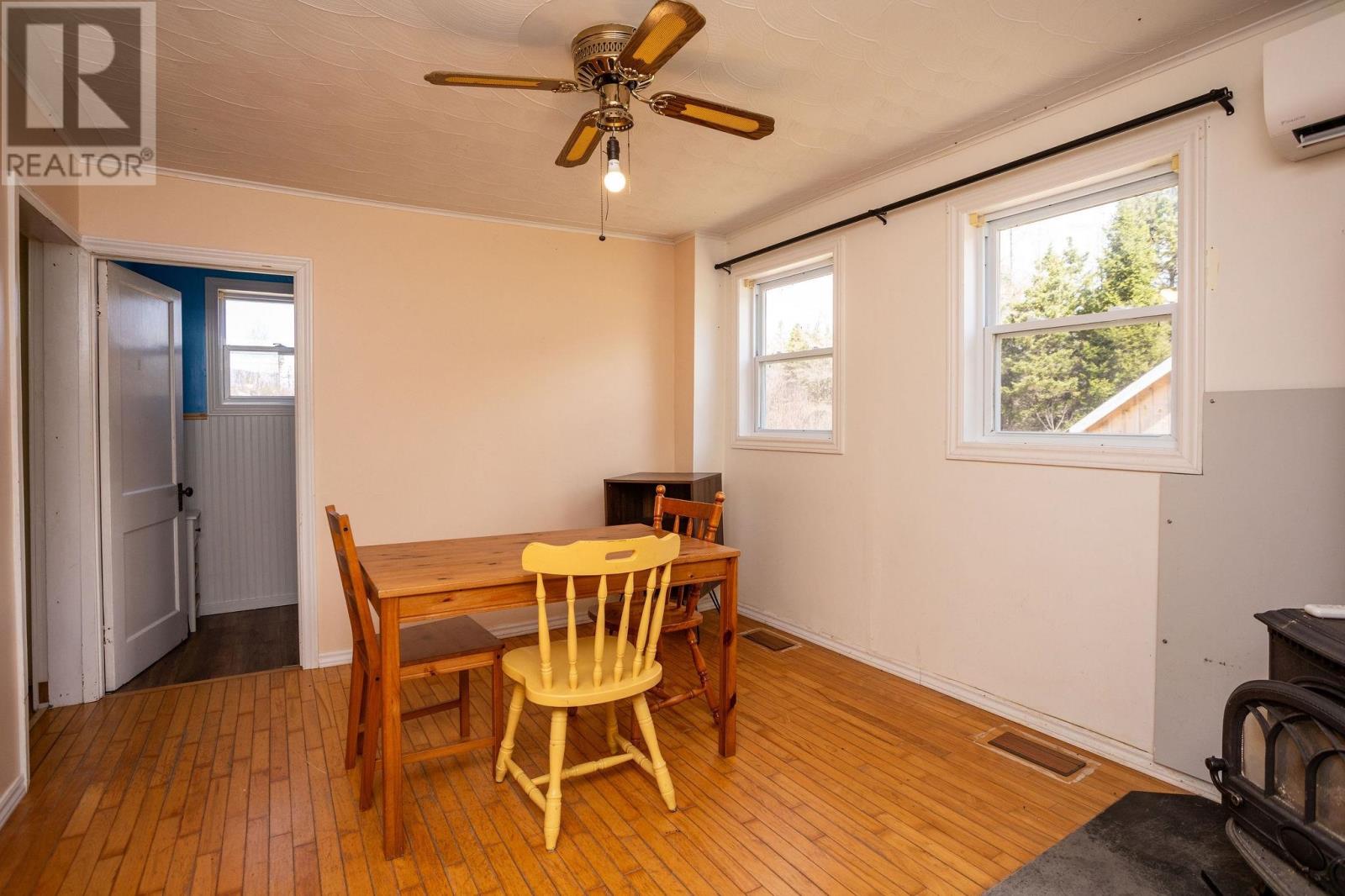 906 COUNTY LINE Road - 2