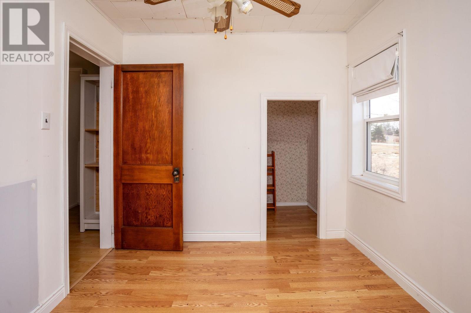 906 COUNTY LINE Road - 20