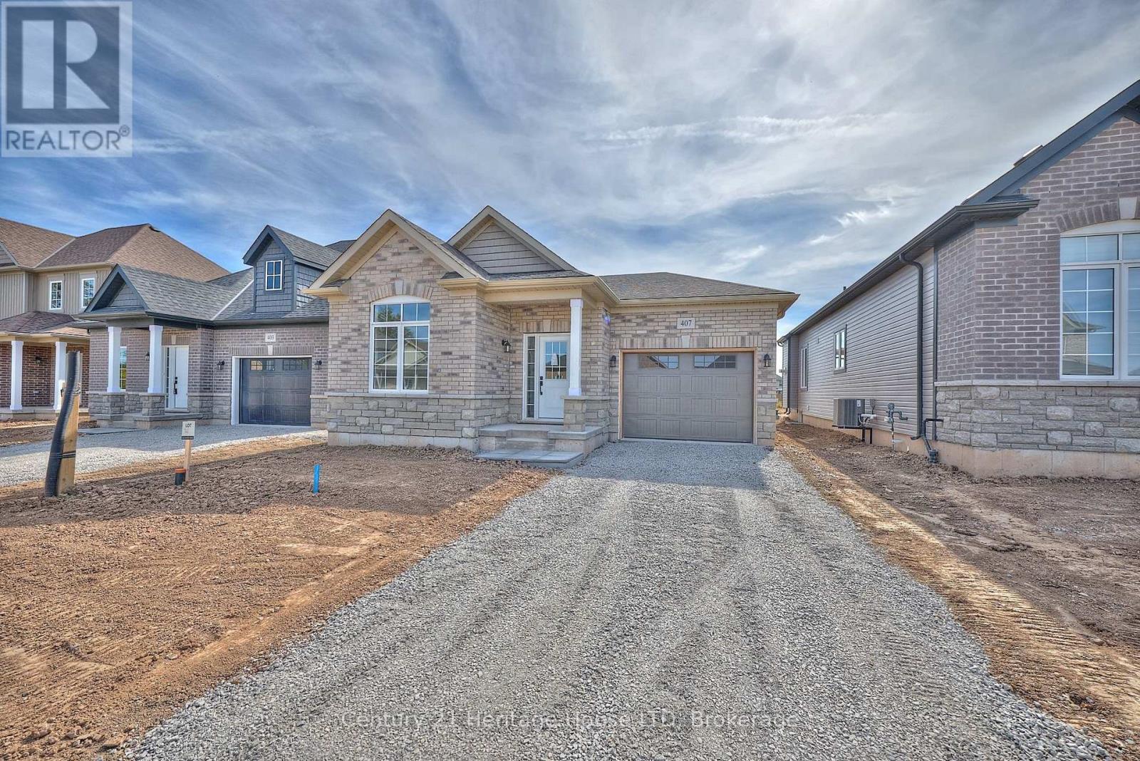 407 LOUISA STREET - 1