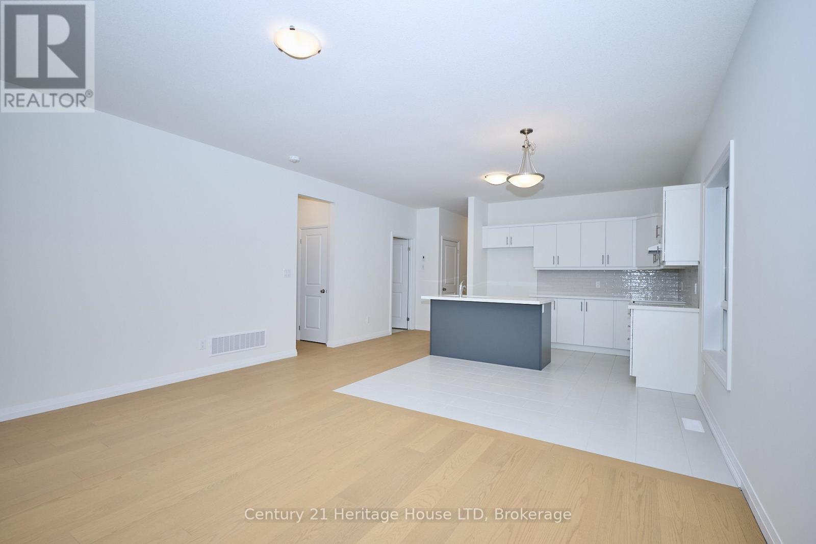 407 LOUISA STREET - 11