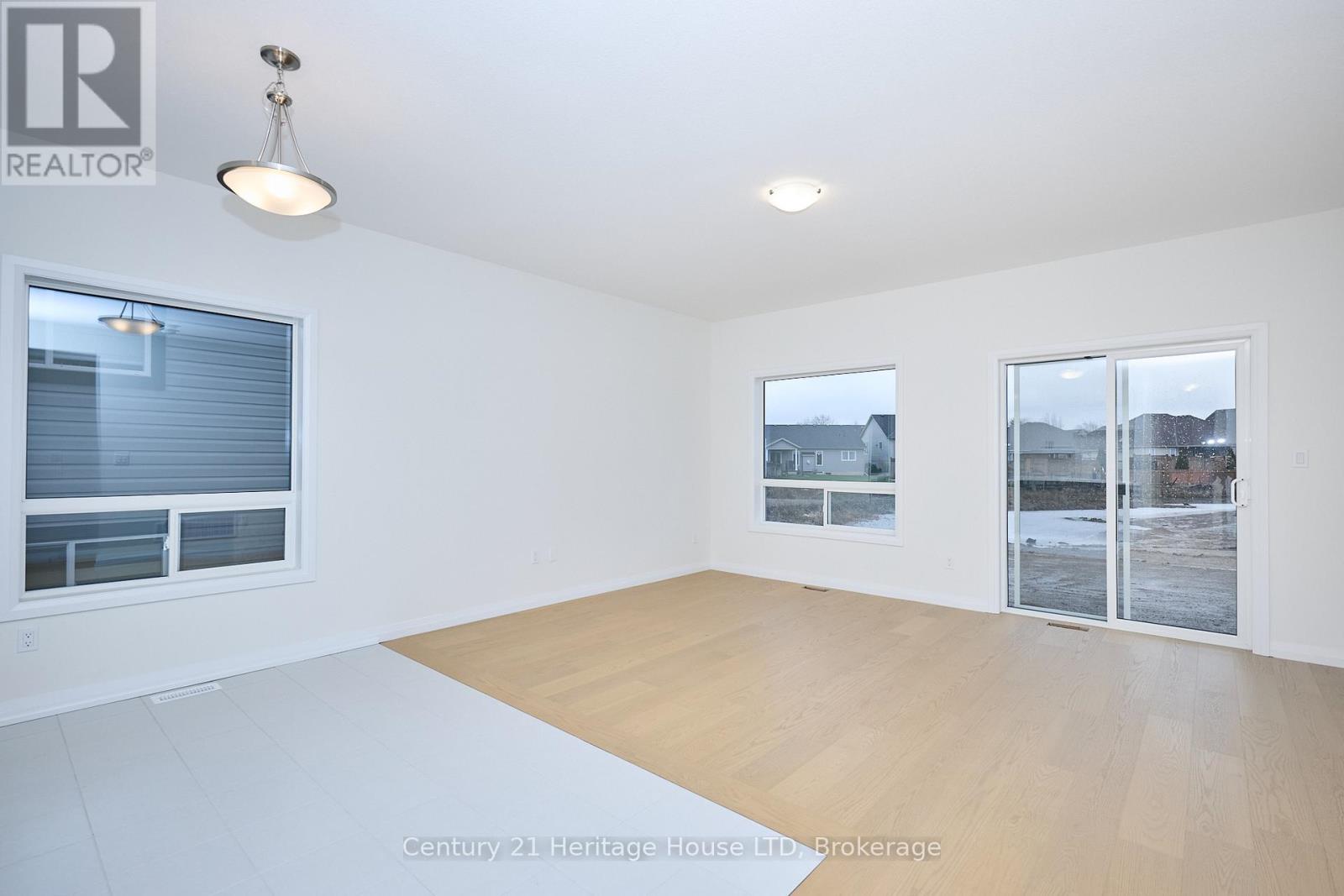 407 LOUISA STREET - 12